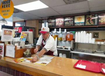 At Dodo’s Chicken you eat like at home